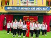 Trao giải nhất cho đội chơi giành chiến thắng cuộc thi tìm hiểu về ngày phụ nữ Việt Nam
